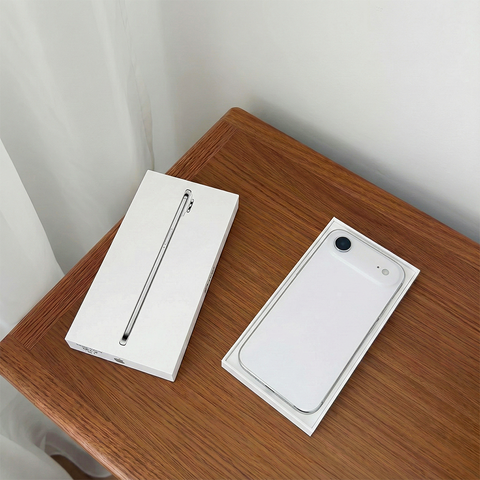 Apple iPhone Air - 256gb - Cloud White - Unlocked